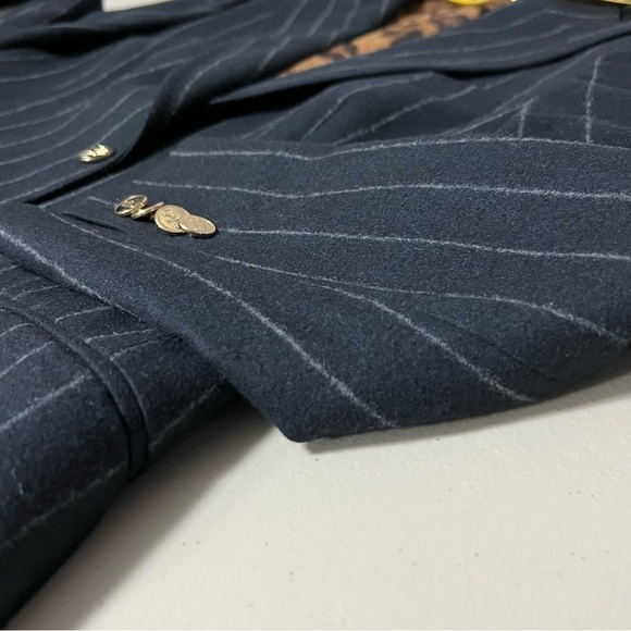 DOLCE & Gabbana Virgin Wool Pinstripe Blazer in Navy Blue w/Leopard Print Lining - Picture 7 of 15